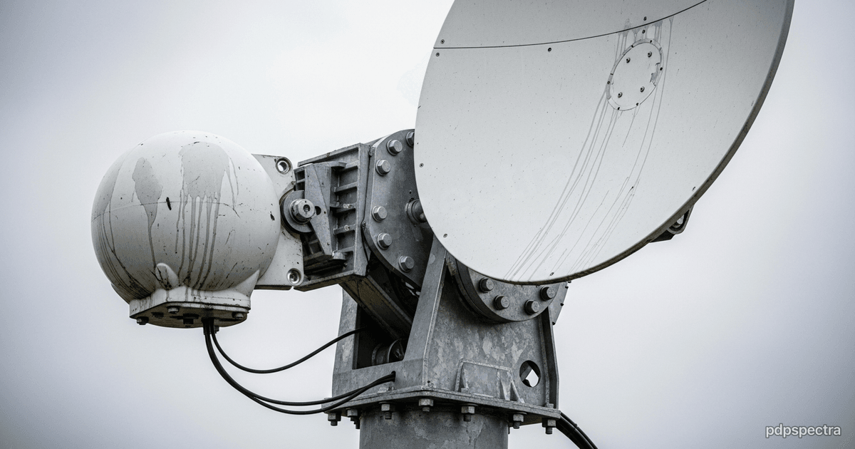 Weather radar ground station antenna